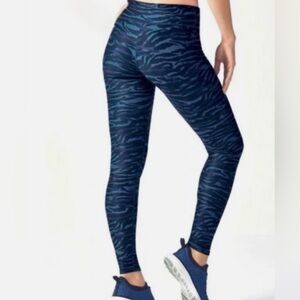 Fabletics Define High Waisted Legging, Blue And Black Zebra Print Size Large